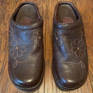 Ariat Leather Clogs-Like New, size 9.5